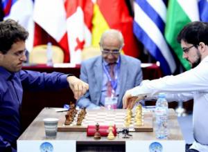 Live: Vachier-Lagrave - Levon Aronian, Meeting with leader