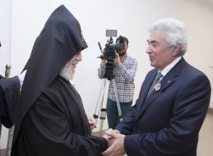 «Ասպետ Սուրբ Էջմիածնի» շքանշան  շնորհվեց Գագիկ Հարությունյանին