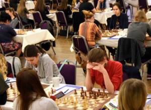 Մեկնարկում հաղթեց միայն ՖԻԴԵ-ի վարպետ Աննա Սարգսյանը