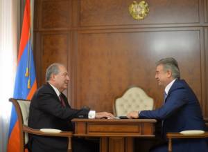 Armen Sargsyan meets with Karen Karapetyan