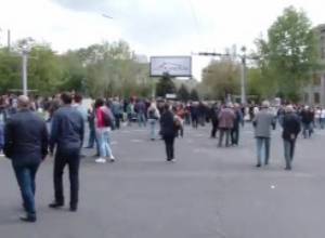 14.04. Live. Բողոքի երկրորդ օր