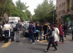 At least 4 citizens arrested at Mashtots Park.