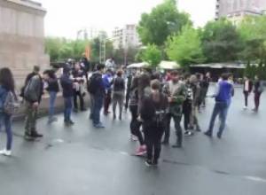 20.04.LIVE. Ցույցեր Սերժ Սարգսյանի վարչապետության դեմ․ օր 8