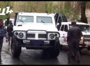 ՀՀԿ գրասենյակի դիմաց