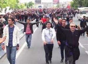 Ցուցարարները երթով մտան հանրապետության հրապարակ