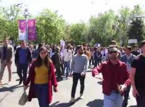 Ուսանողների բողոքի ակցիայի մասնակիցների թիվը բազմապատկվում է