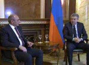 Բակո Սահակյանը Կարեն Կարապետյանի հետ քննարկել է ներքաղաքական իրավիճակը