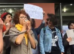 Ակցիա «Սիթի»-ի մոտ. տեսանյութ