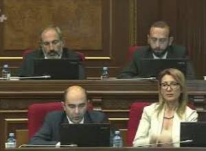 Խնդրում եմ ՝ որպես ձեր նախկին վարչապետի փոքր եղբայր