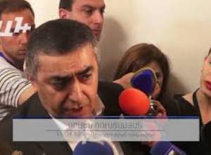ՀՅԴ ն մի կողմում է, Աղվան Վարդանյանը՝ մյուս