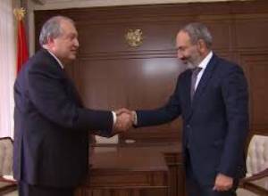 «Որքան հնարավոր է շուտ ձևավորեք կառավարություն».նախագահը հանդիպել է Նիկոլ Փաշինյանին