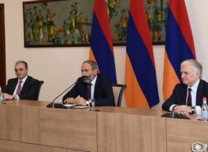 Nikol Pashinyan presents Minister of Foreign Affairs of Armenia