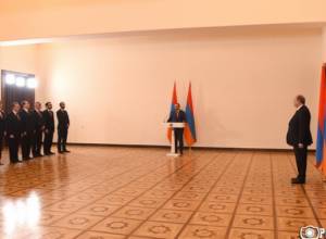 LIVE. Armenia Cabinet members take oath of office