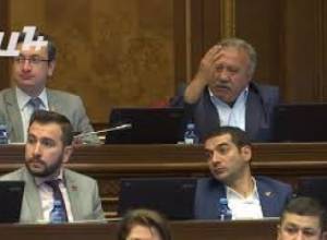 Սասուն Միքայելյանն ու Գեւորգ Կոստանյանը վիճեցին