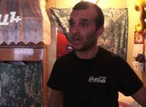 Բաքվեցի փախստականներն արդեն 28 տարի ապրում են անհասցե շենքում