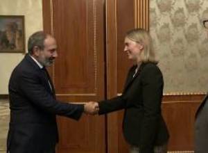 Նիկոլ Փաշինյանը հանդիպել է Եվրոպայի և Եվրասիայի հարցերով ԱՄՆ պետքարտուղարի փոխտեղակալ Բրիջիթ Բրինքը