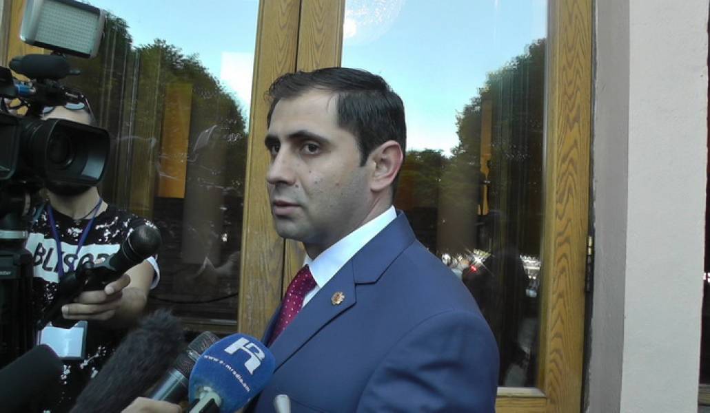 suren-papikyan