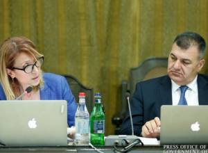 Mane Tandilyan not to resign