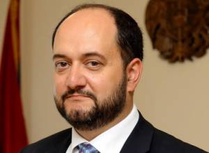Ավելացնել կրթական ծրագրերին հատկացվող ժամանակը. նախարարը՝ ՀԸ-ներին
