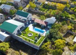 After Velvet Revolution in Armenia, gardens and dervishes refuse to exist without water