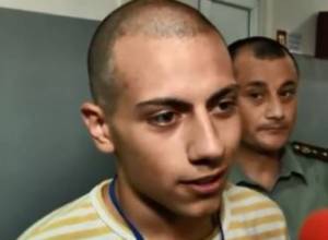 LIVE. Prime Minister's son and other recruits at central military assembly centre