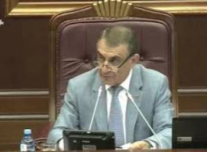 Ծառուկյան դաշինքի պատգամավոր  Հրանտ Դավթյանը  երդվեց