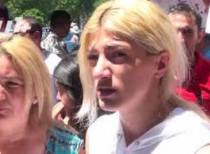 «Քայլ արա՛, իջի՛ր ներքև»  ակցիա Կառավարության դիմաց