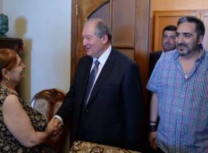 Президент посетил мастерскую Минаса Аветисяна
