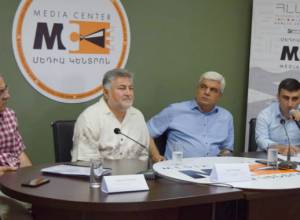 LIVE Discussion on incident in Panic