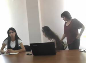 Զոյա Թադեւոսյանը լքեց ասուլիսի սրահը