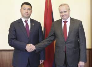 Eduard Sharmazanov holds meeting with Russian Ambassador