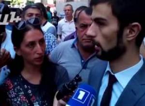 Լիդիանի աշխատակիցների բողոքը կառավարության շենքի դիմաց