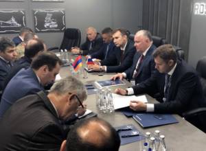 Davit Tonoyan meets with head of Rosoboronexport company