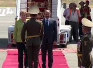 Նիկոլ Փաշինյանի ծաղիկները՝ Անգելա Մերկելին