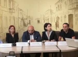 Political forces discuss waste management issue