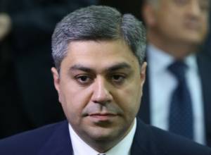 Live. «Մենք դուրս ենք եկել մի մեքենայի դեմ, որն ունի թե՛ գումարներ, թե՛ մինչ օրս իշխանական լծակներ». Վանեցյան