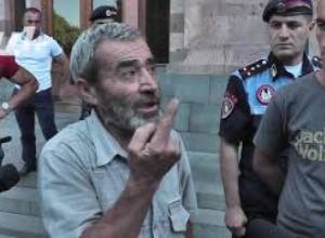 Դաշտերը չորանում են, ջուր չեն տալիս, որ ջրենք. բողոքում են գյուղացիները