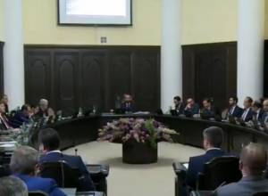 LIVE. Government session