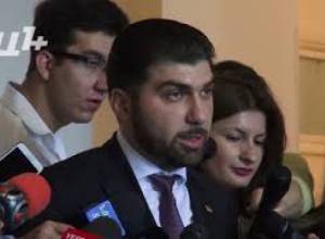 Դավիթ Սանասարյանը՝ իր եւ ԱԱԽ քարտուղար Արմեն Գրիգորյանի հրաժարականի հիմքեր չի տեսնում