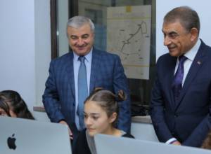 В Арцахе находится председатель НС РА Ара Баблоян