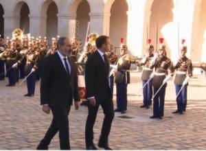 Прямой эфир: Премьер-министр РА во Франции участвует в церемонии прощания с Азнавуром