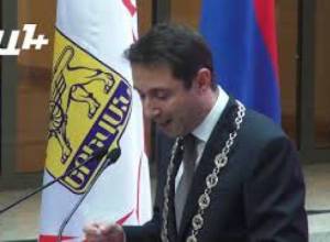 Ես կանգնած եմ այստեղ, որովհետեւ այդպես է որոշել ժողովուրդը