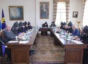 Մայր Աթոռ Ս. Էջմիածնում սկսվեց  Գերագույն հոգևոր խորհրդի ժողովը