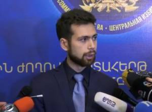 Прямой эфир: Политические силы подают в ЦИК документы об участии в выборах