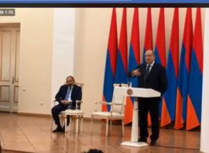 Прямой эфир: Встреча президента и премьер-министра РА с бизнесменами