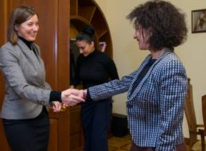 Анна Акопян представила Карин Мармсолер миссию кампании “Женщины во имя мира”