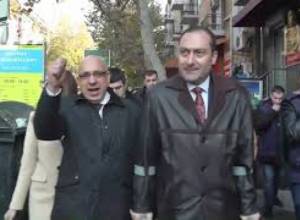 «Մենք» ը թխվածքաբլիթներ էր հյուրասիրում