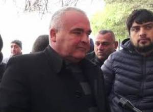 Հեղափոխությանը կողմնակից ենք, բայց ուզում ենք մեր հրացին լուծում տրվի. ավտոներկրող