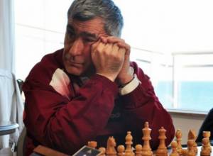 Մանուէլ Պետրոսյանի հաղթարշավը ընդհատեց Վասիլի Իվանչուկը