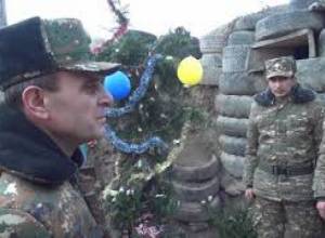 ՀՀ ոստիկանության պետը Ոստիկանթյան զորքերի զինծառայողներին շնորհավորեց  դիրքերում